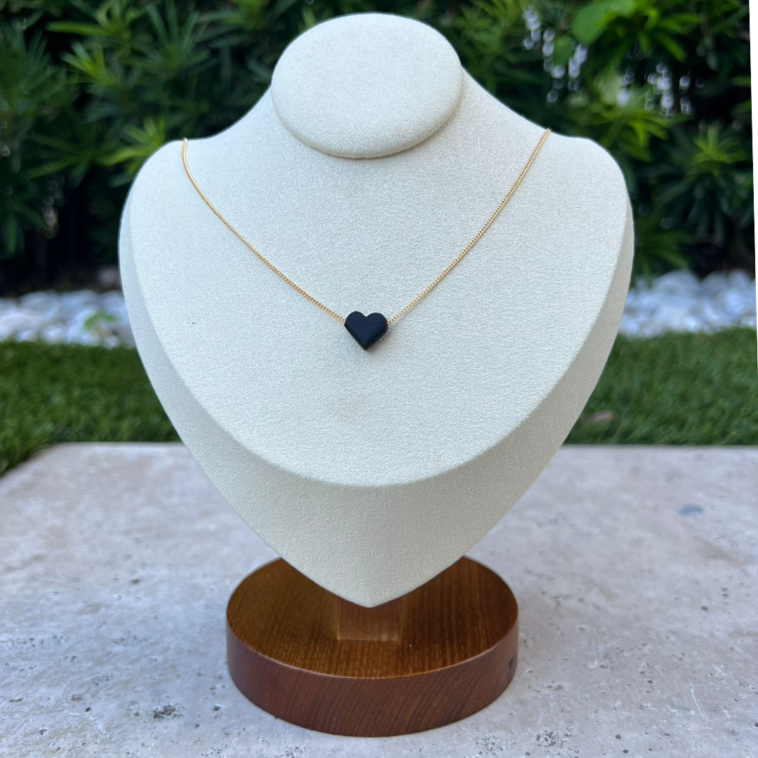 Black heart golden necklace